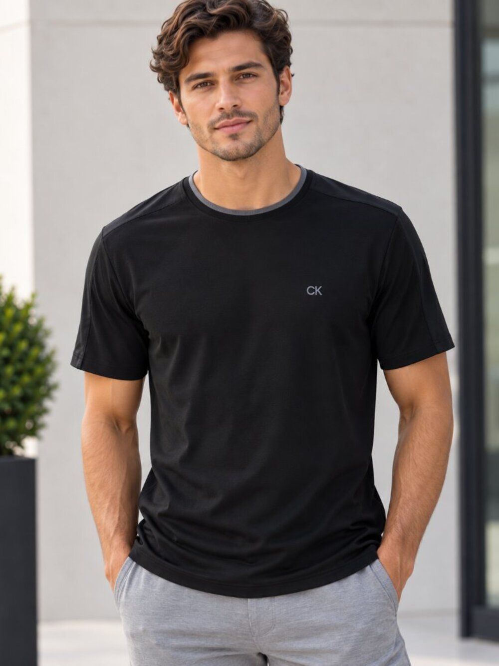 Calvin Klein Men's Black CK Logo Quick Dry Performance T-Shirt NWT Size M